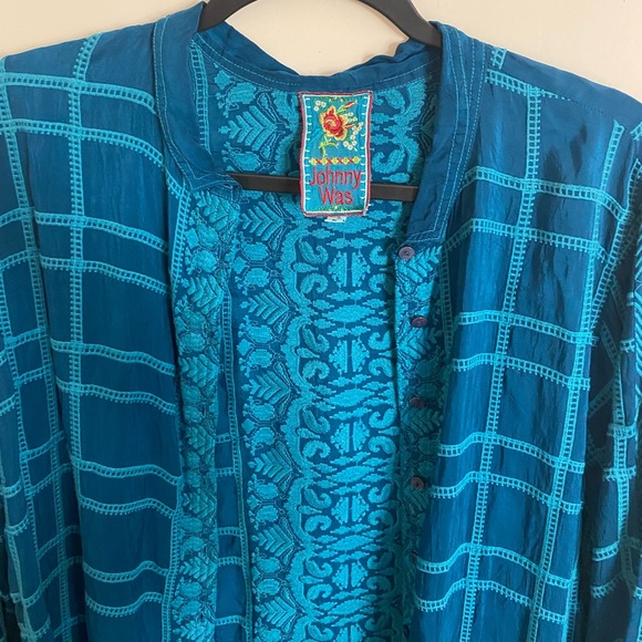 Johnny Was Long Sleeve Teal Blue Rayon Embroidered Stitching Top - Picture 9 of 10